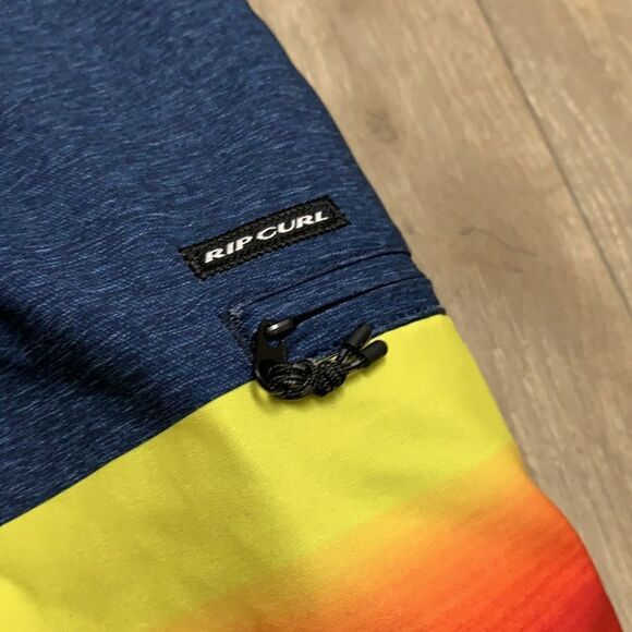 Mens Nwot‎ Rip Curl Beach Swim Shorts - Picture 7 of 7